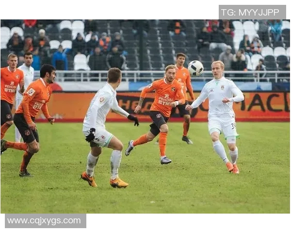 乌拉尔与圣彼得堡的激烈对决揭示俄超联赛新格局与球队实力对比 乌拉尔与圣彼得堡的激烈对决揭示俄超联赛新格局与球队实力对比